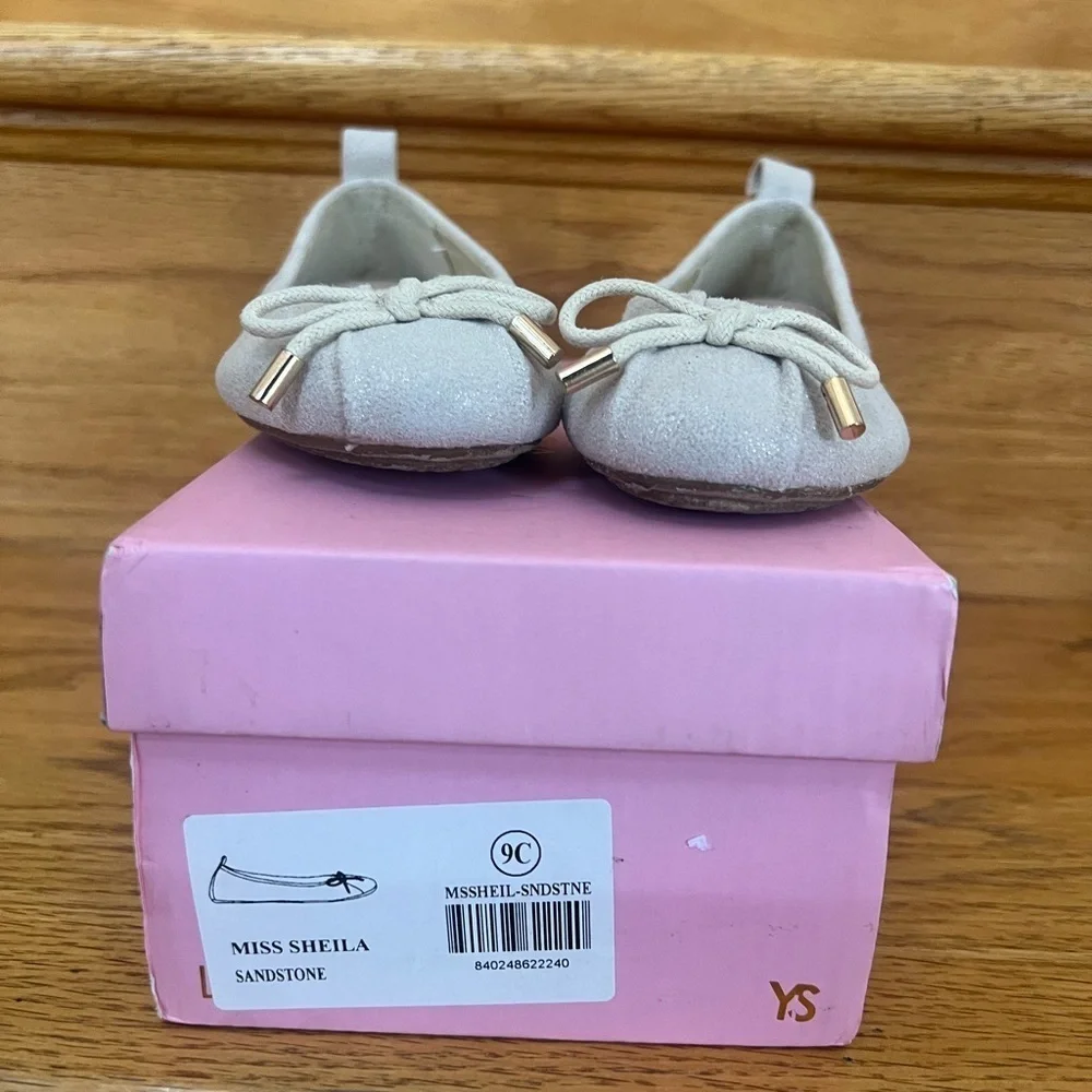 Yosi Samra Miss Sheila Sandstone ballet flats. Fabric upper. Synthetic lining.